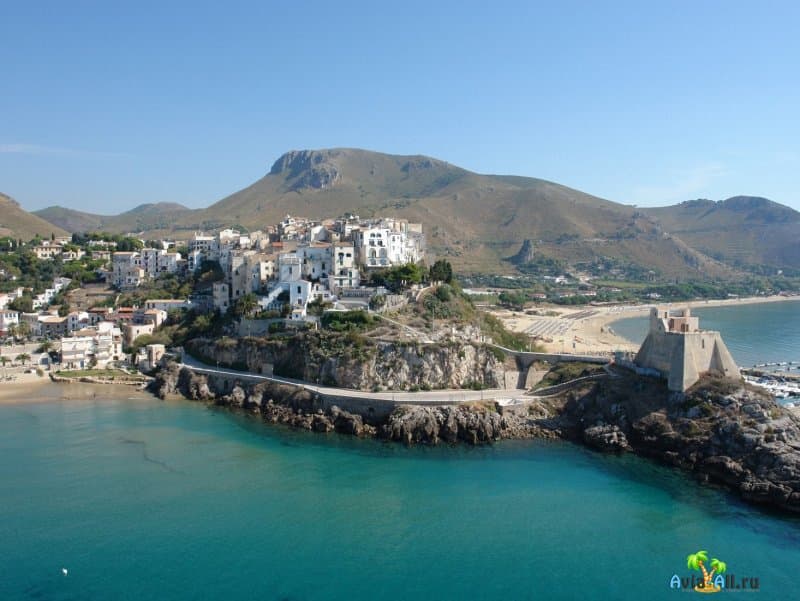 Город-курорт Сперлонга. Архитектура, природа, климат2