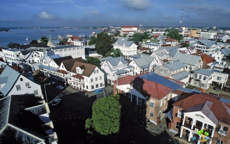 Улицы Суринама