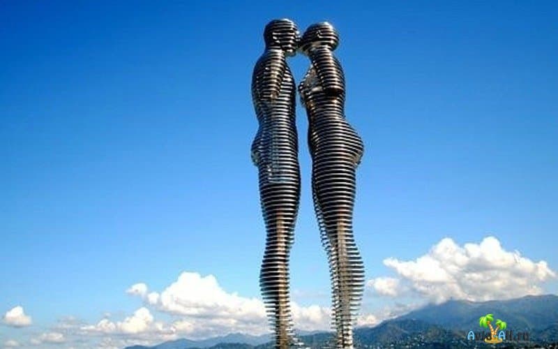 Статуя Любовь, Батуми, Грузия
