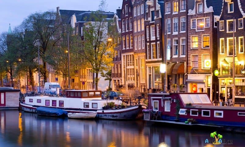 Достопримечательности Амстердама - куда сходить в городе, кухня, сувениры из Амстердама
