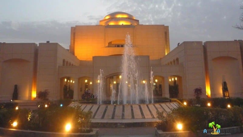 Оперный театр в Каире