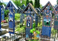 Обзор Румынского Веселого кладбища. Коротко о жизни умерших, фото1
