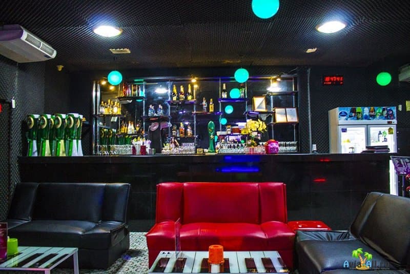 Обзор пивных баров в Паттайе. Разнообразие алкоголя и веселые компании3