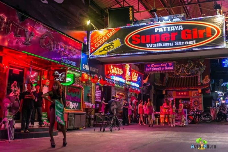 Обзор пивных баров в Паттайе. Разнообразие алкоголя и веселые компании4