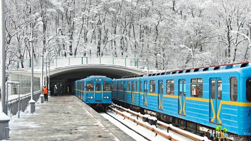 Киев станция Днепр