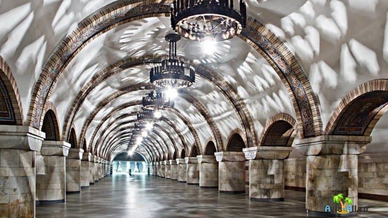 Станция метро золотые ворота Киев