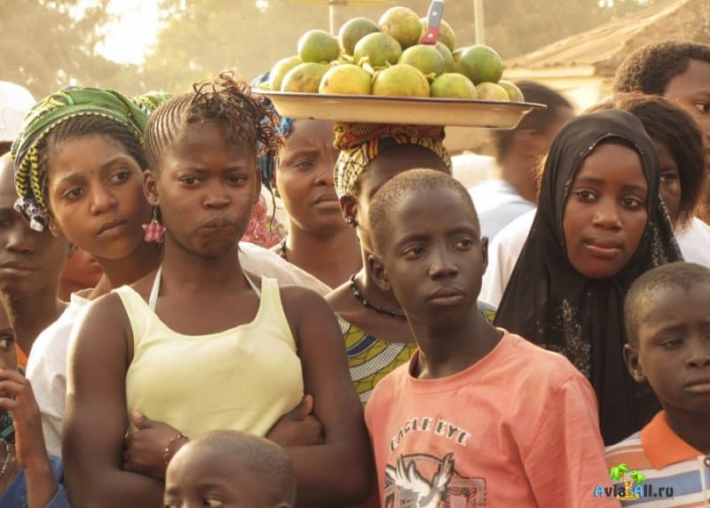 Обзор бедной страны мира - Гвинея-Бисау. Аборигены и опасности для туриста3