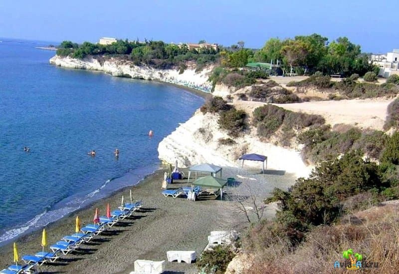 Губернаторский пляж на Кипре в Лимассоле