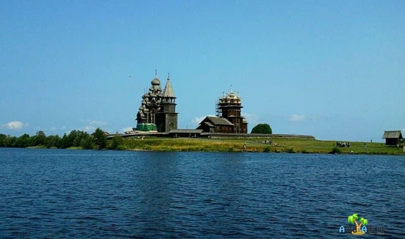 Остров Кижи в Онежском озере, Карелия