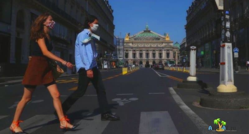 Как в пандемии относятся французы и как в Париже сдерживают пандемию?