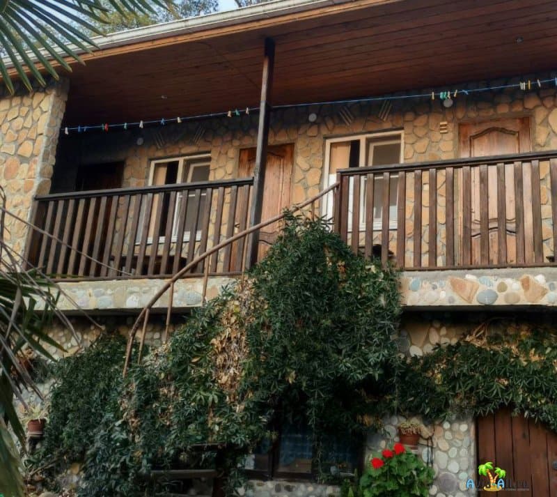 Деревянные Домики - гостевой дом в Пицунде