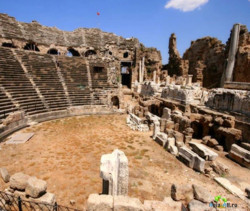 Руины в Сиде. Интересный отдых в Турции 2021