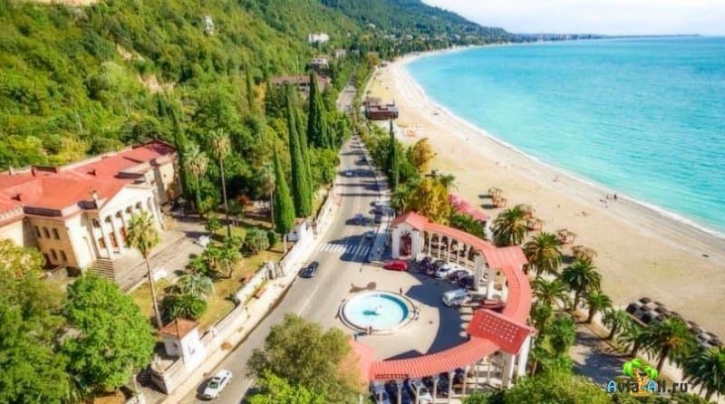 Безопасный отдых с детьми в Абхазии 2021: комфортные отели и лучшие пляжи