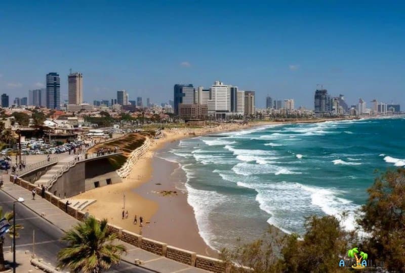 Тель-Авив и другие курорты, куда можно поехать в мае 2021 в Израиль за пляжным отдыхом на море.