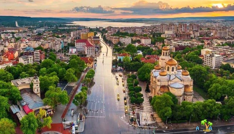 Отдых в Болгарии летом 2021: появились прямые перелеты в Варну