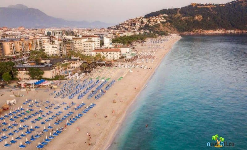 На каком курорте Турции лучше отдыхать в октябре 2021, где теплее и можно купаться?