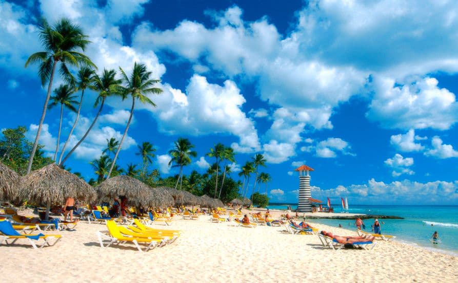 В каком месяце самые дешевые туры в Доминикану?