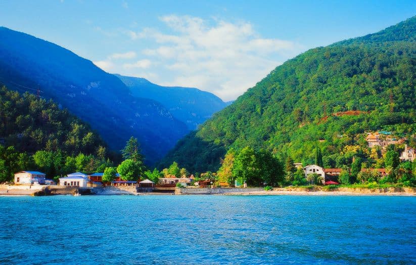 Недорогой отдых в Абхазии: лучшее время для отдыха, негативные отзывы