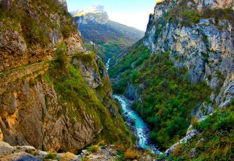 Отдых на Кавказе 2022: туры, менталитет местных, традиции