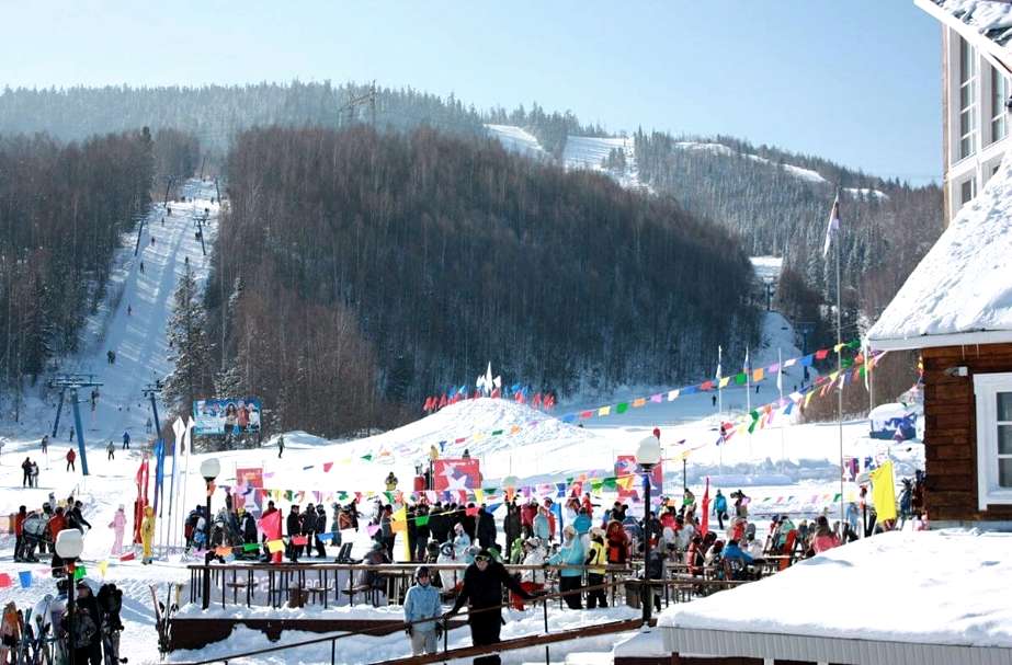 Стоит ли ехать отдыхать на горнолыжные курорты в России в апреле?