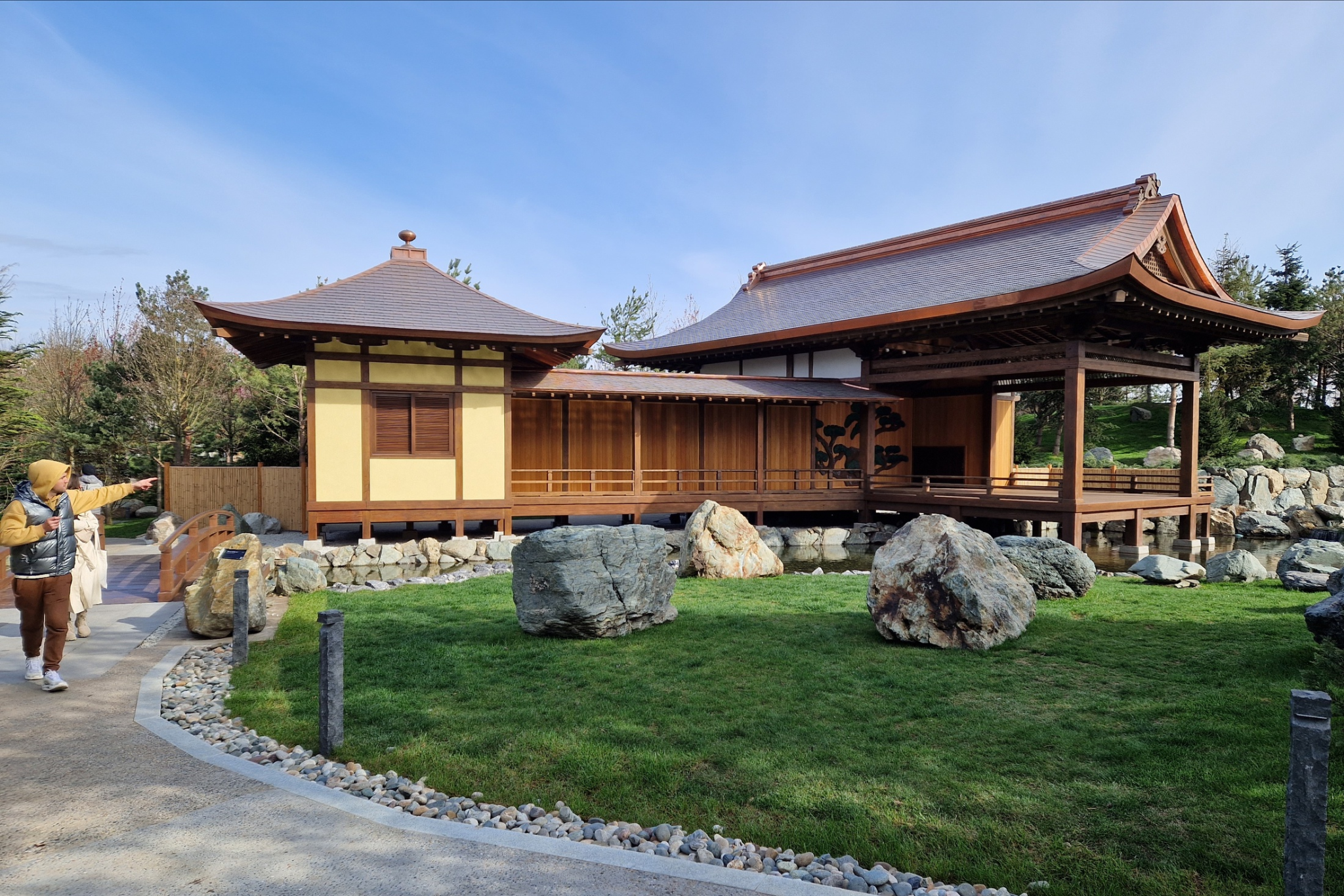 Японский сад галицкий. Ресторан в японском саду краснодар парк. Краснодар японский сад японский сад. Ресторан в японском саду краснодар парк. Парк галицкого в краснодаре китайский сад.