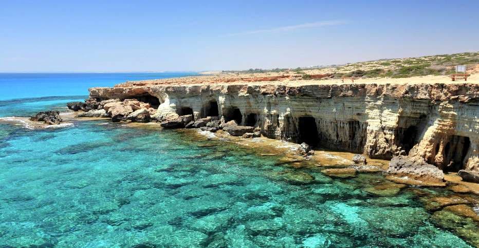 Стоит ли ехать на Кипр в июле? Погода, выбор курорта