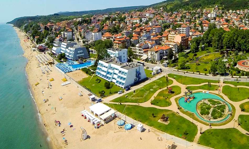 Болгария в августе: о погоде, курортах для отдыха и условиях въезда