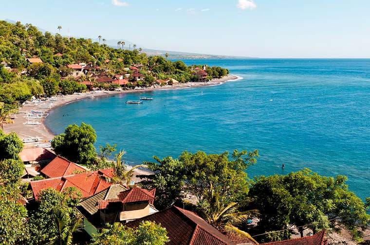 Отдых в августе на Бали: сюрпризы погоды, выбор курорта, условия въезда на курорт 